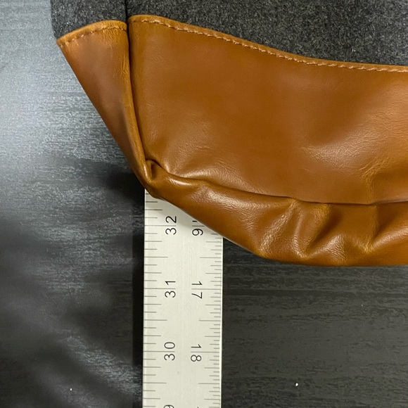 Nice Field&Co bag that can carry a laptop - Picture 3 of 4